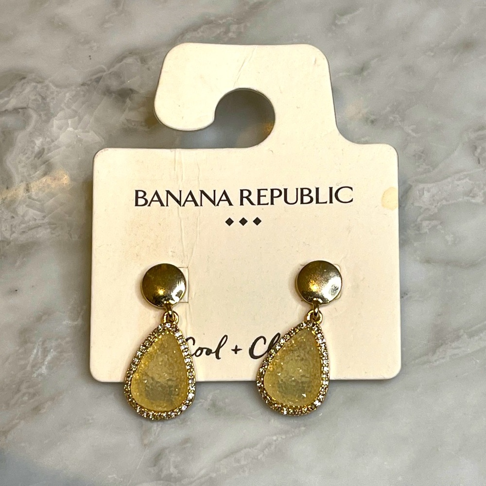 NWT Banana Republic gold and crystal drop earrings